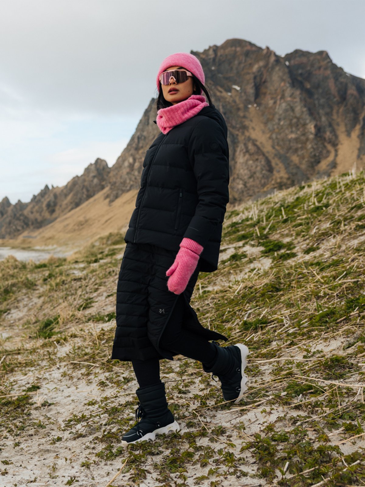 Twentyfour Aurora Dunjakke Sort