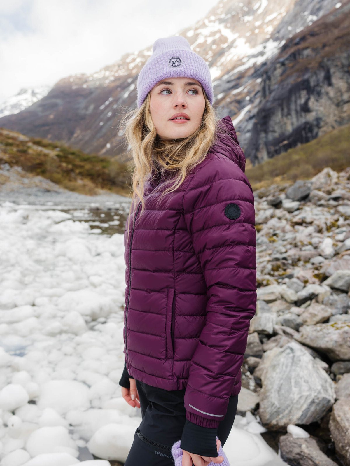 Twentyfour Aurora Lett Dunjakke Mørk burgunder