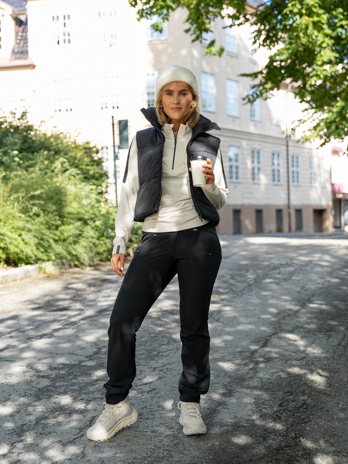 Twentyfour Mode Ava Puffy Vest Sort