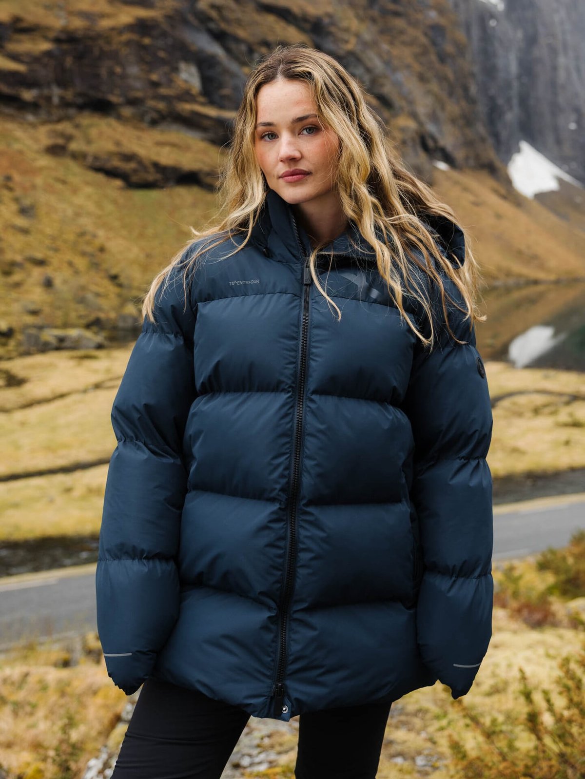 Twentyfour Aurora Arctic Puffer Marine