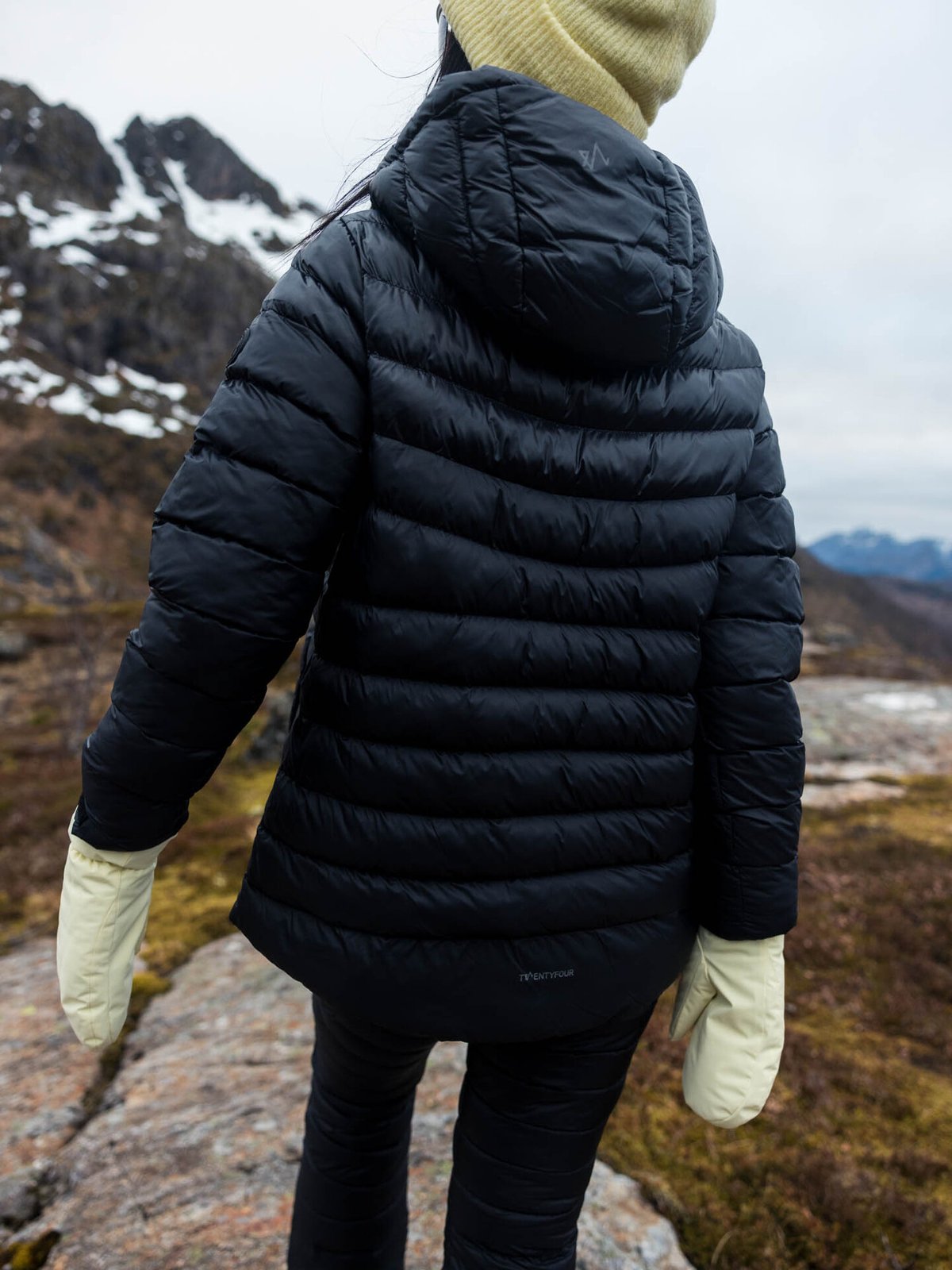 Twentyfour Aurora Primaloft Anorakk Sort
