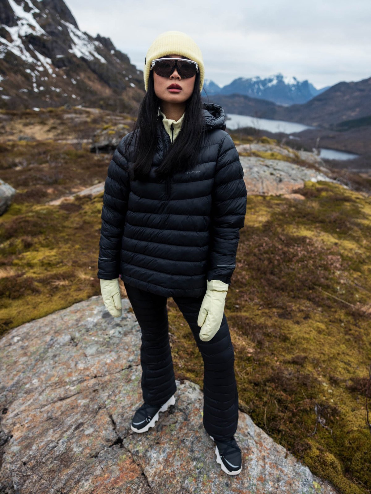 Twentyfour Aurora Primaloft Anorakk Sort