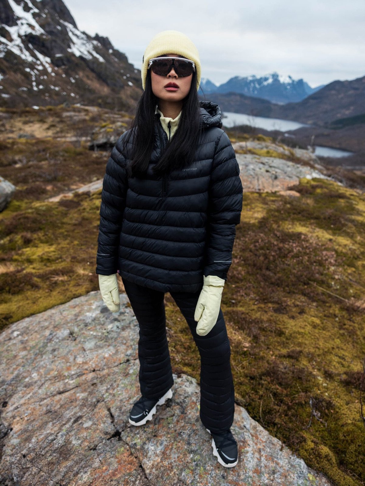 Twentyfour Aurora Primaloft Anorakk Sort