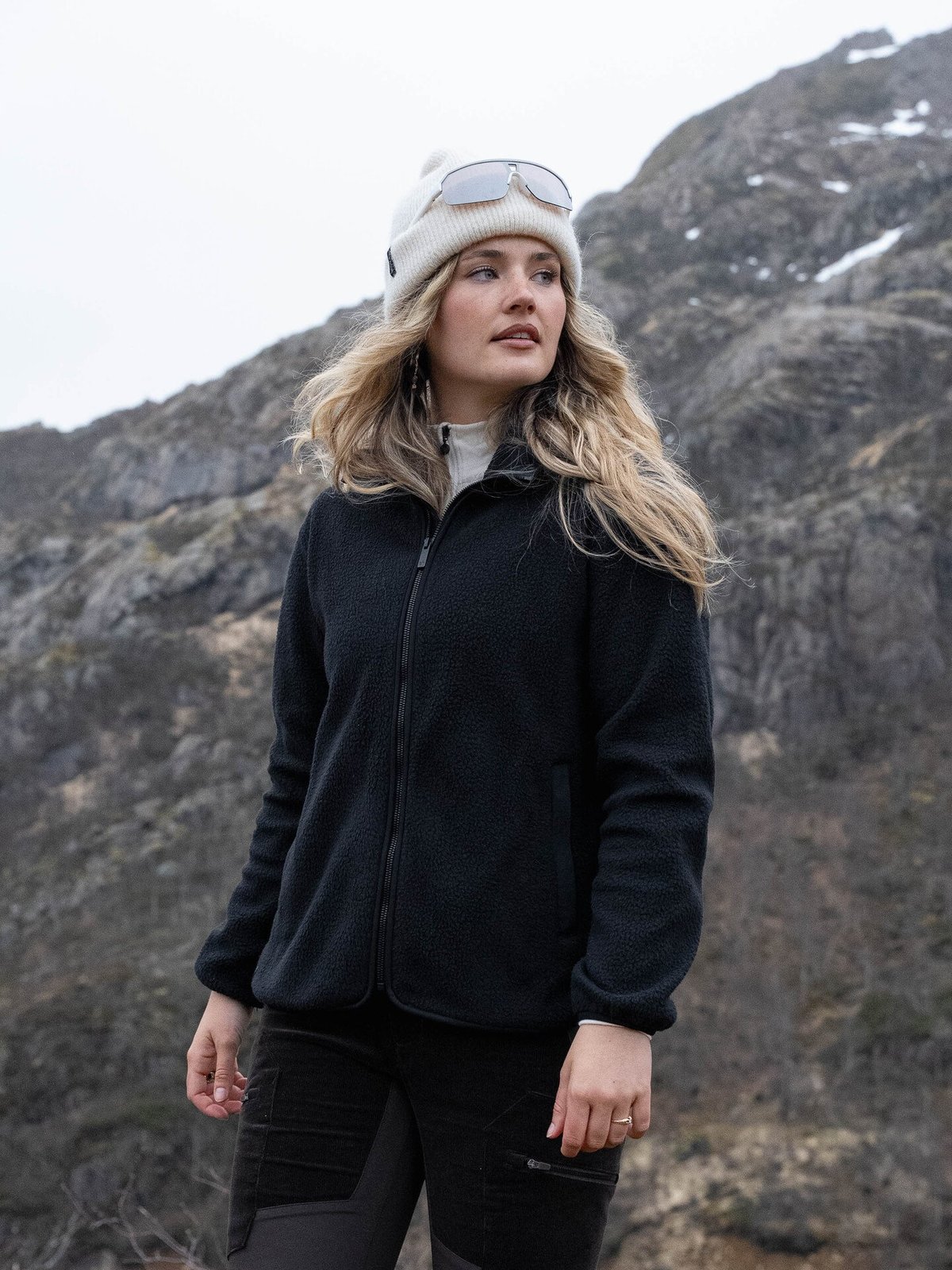 Twentyfour Aurora Pile Jakke Sort