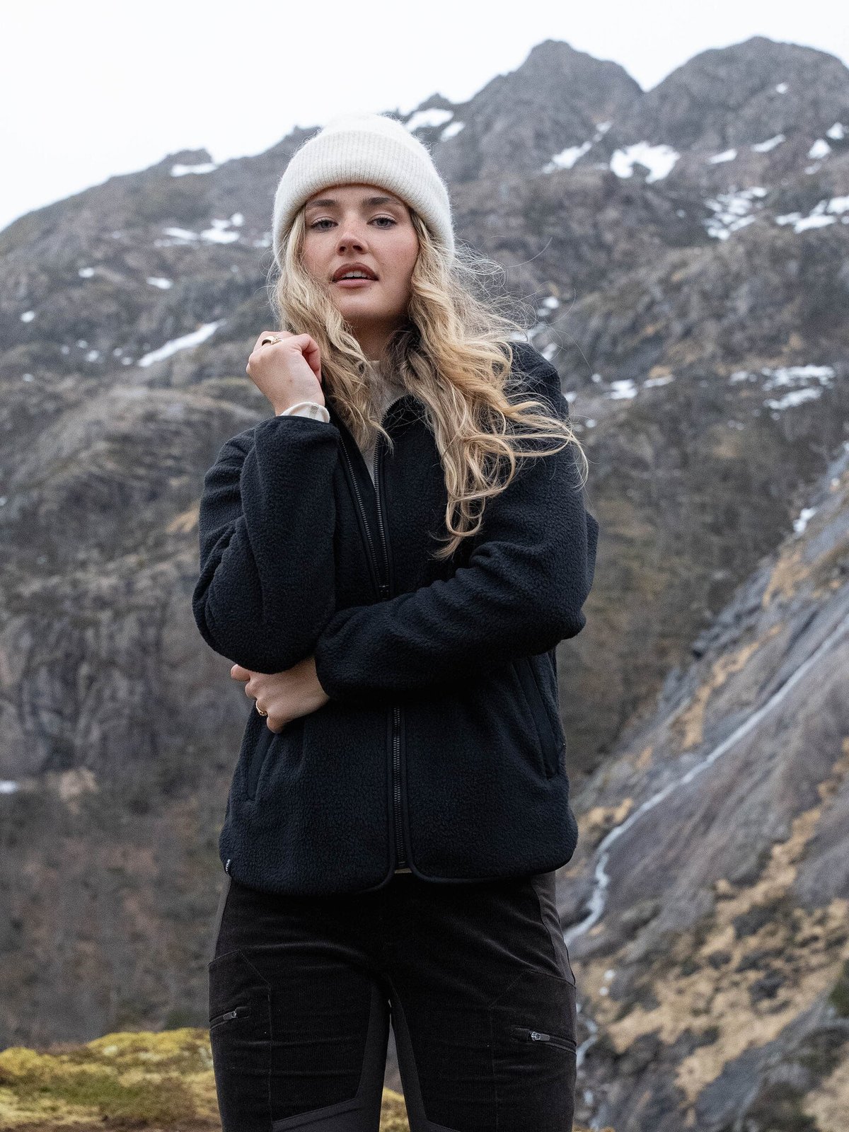 Twentyfour Aurora Pile Jakke Sort