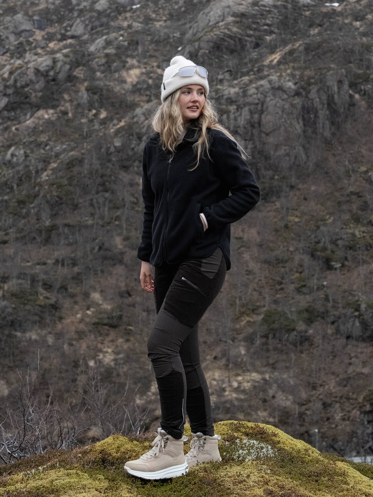 Twentyfour Aurora Pile Jakke Sort