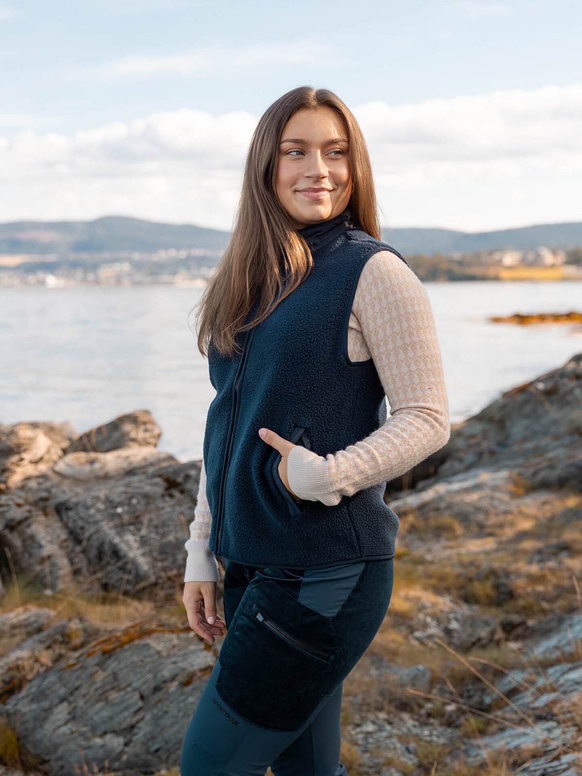 Twentyfour Aurora Pile Vest Marine