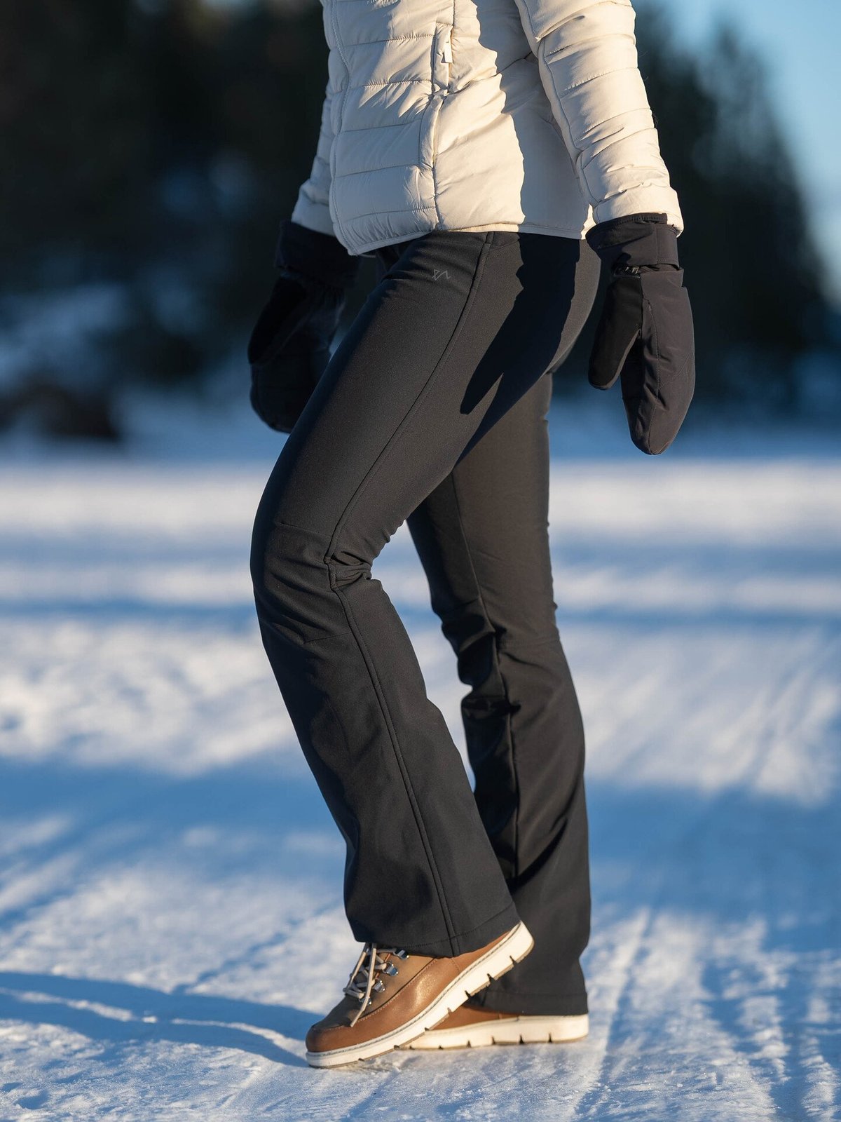 Twentyfour Aurora Resort Bukse Sort