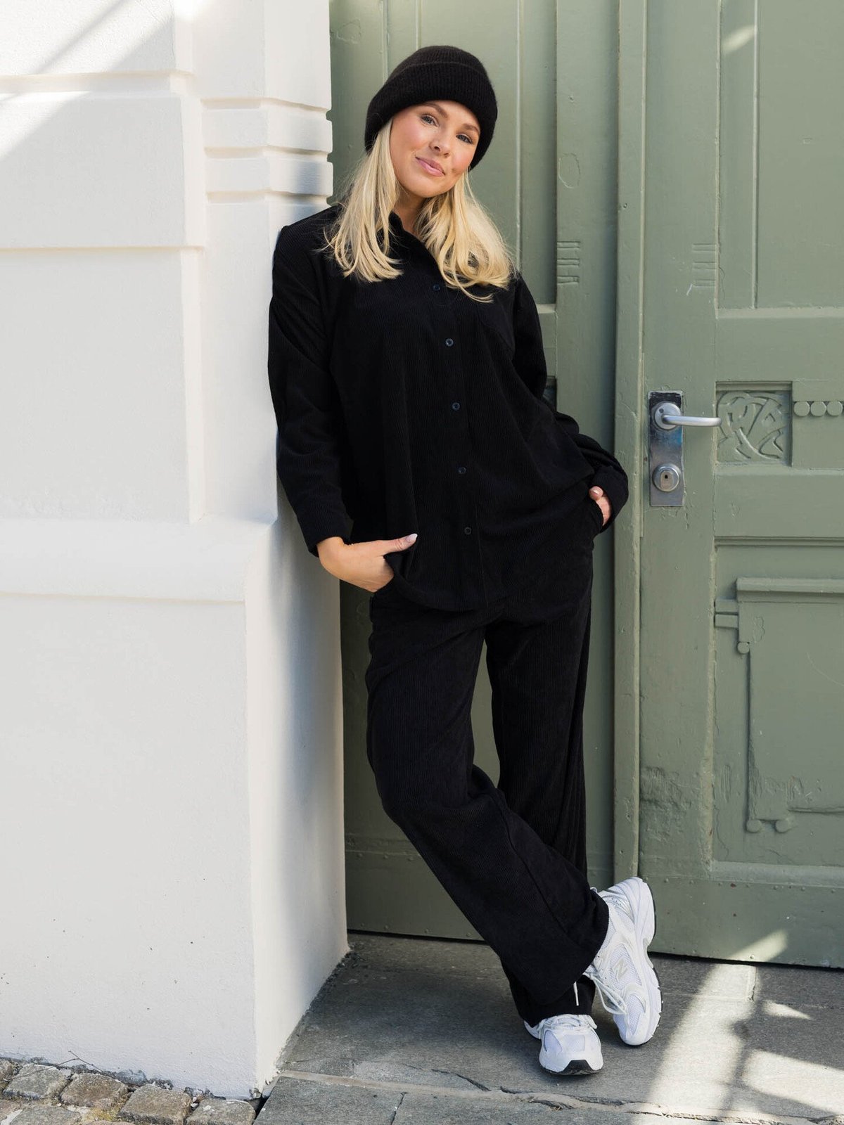 Twentyfour Mode Cord Bukse Sort