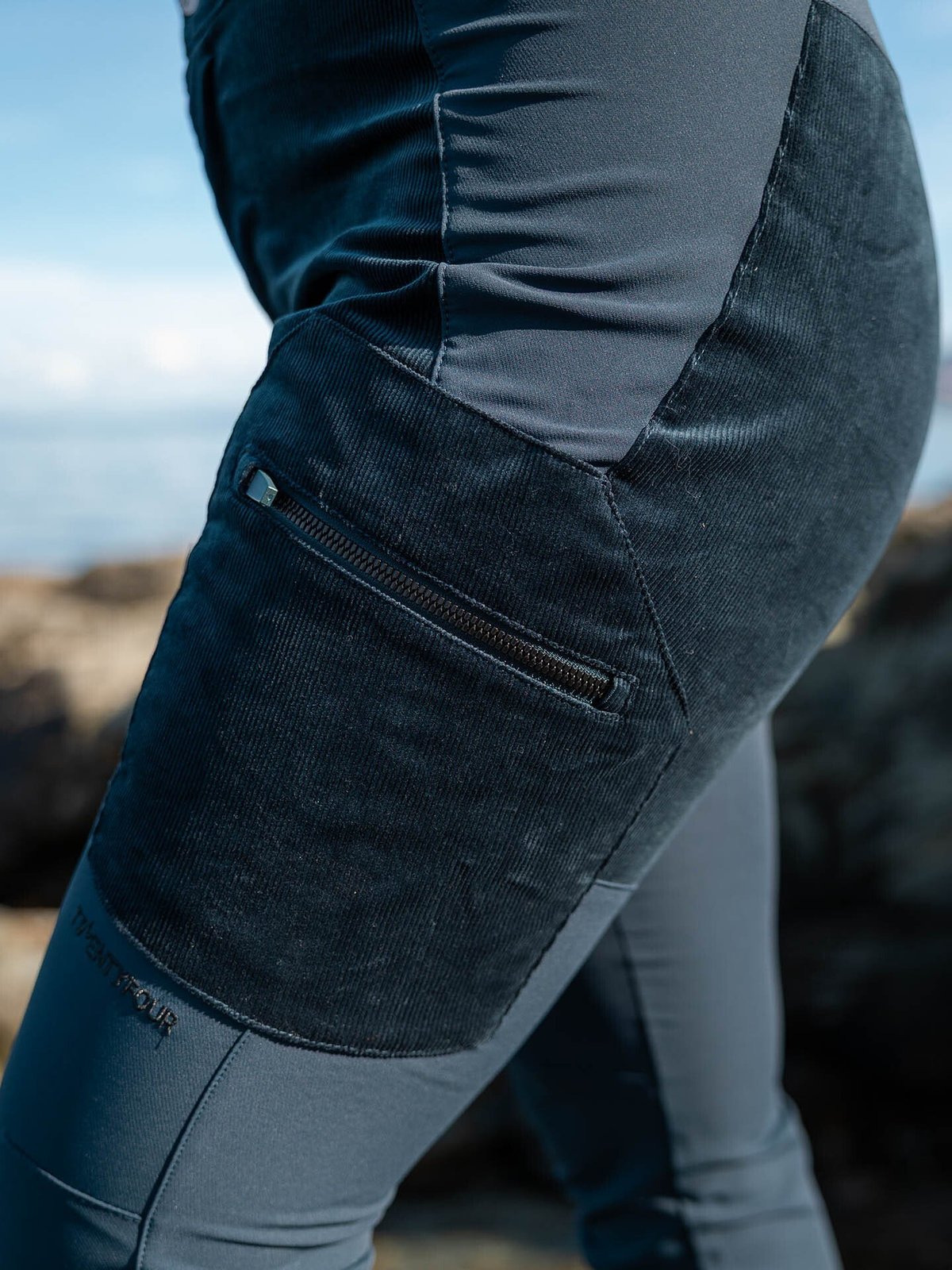 Twentyfour Aurora Shape Cordbukse Marine