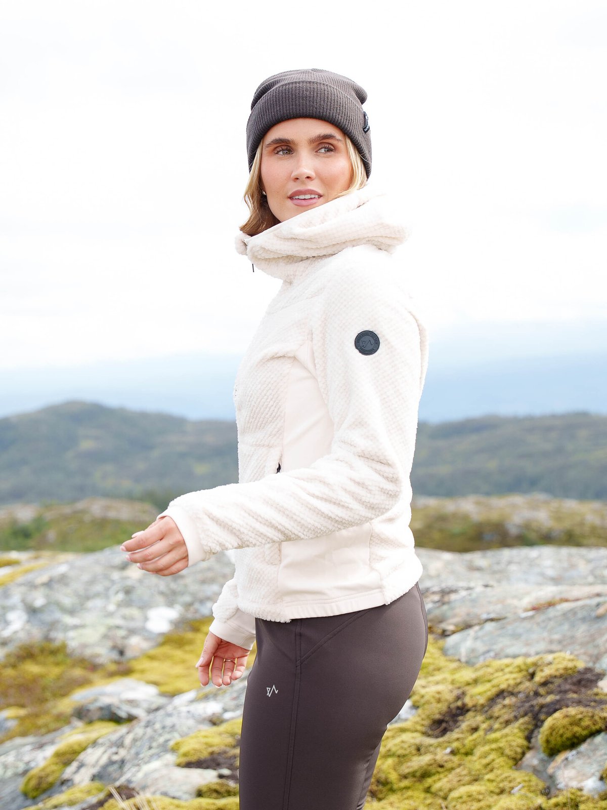 Twentyfour Aurora Air Fleece Gråhvit