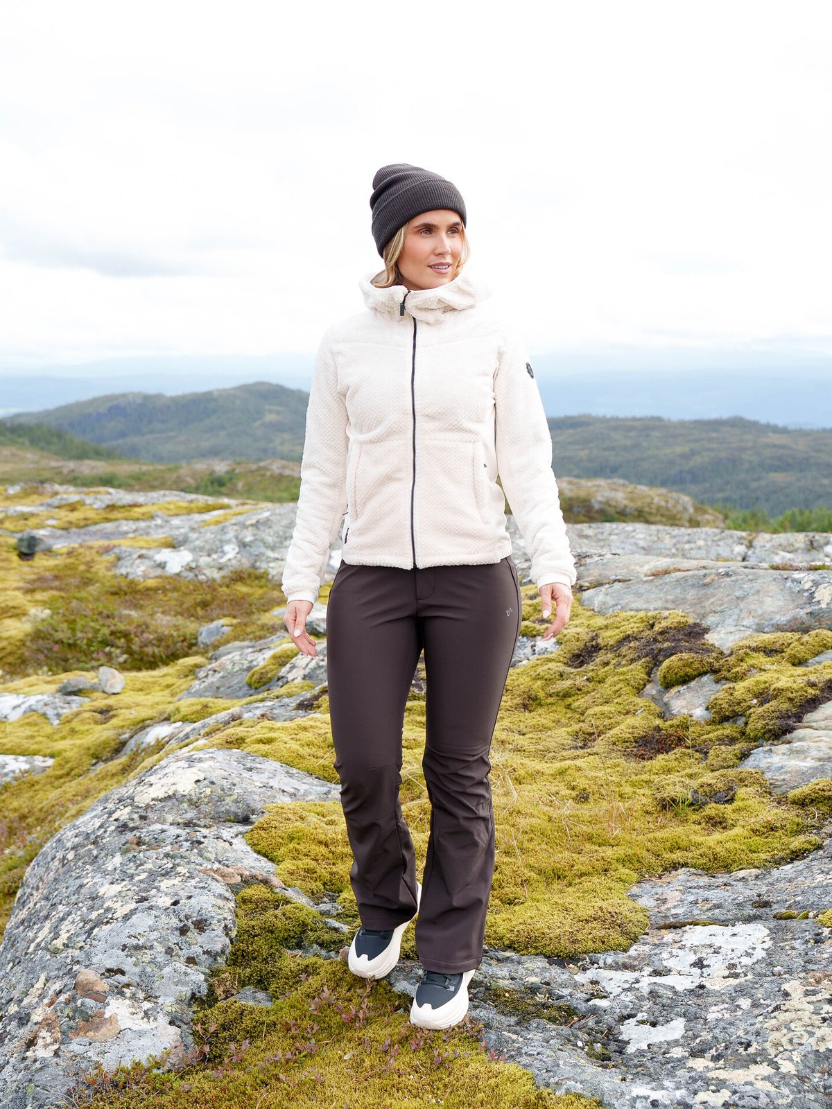 Twentyfour Aurora Air Fleece Gråhvit