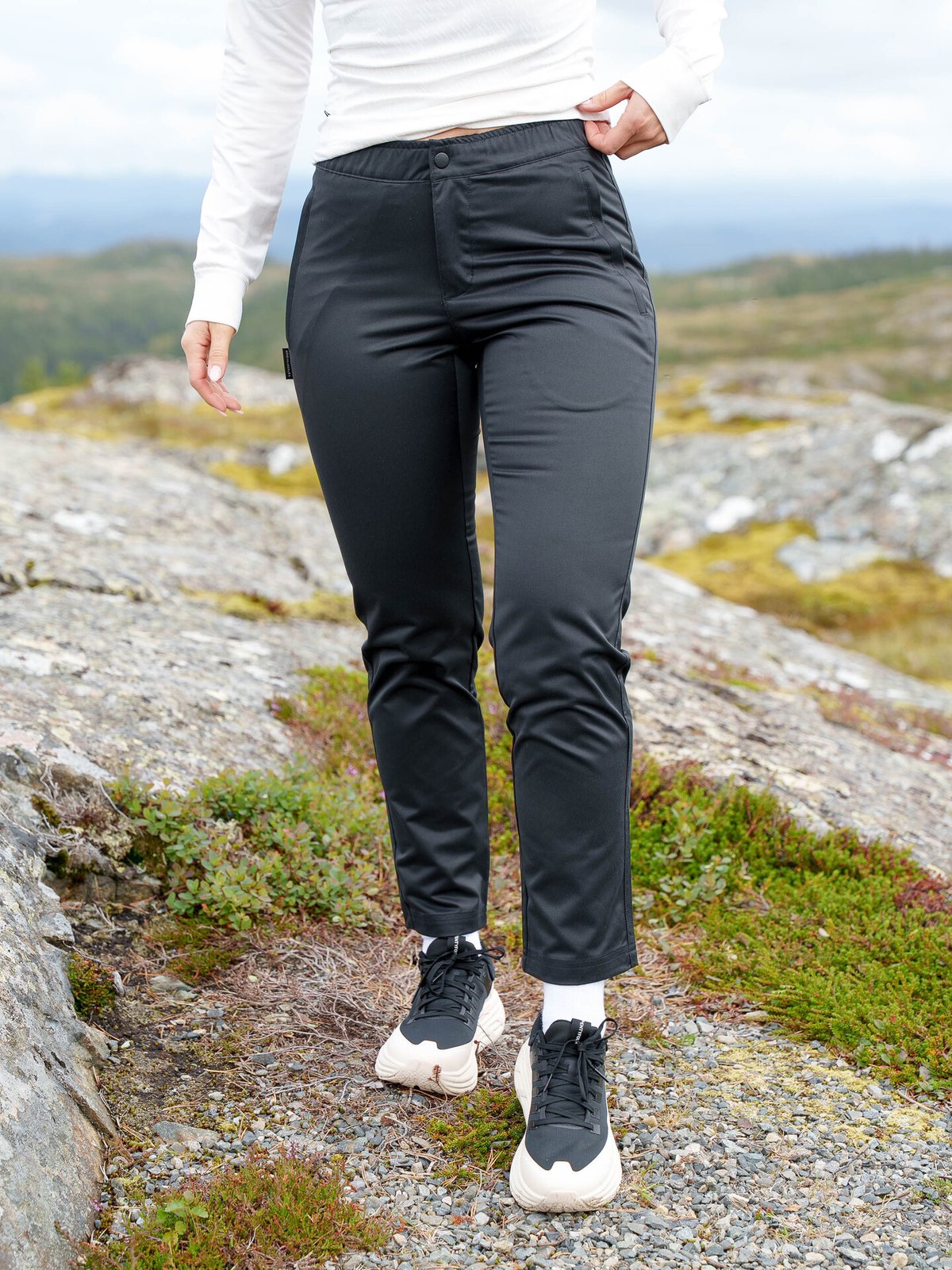 Twentyfour Aurora Light Softshell Bukse Sort