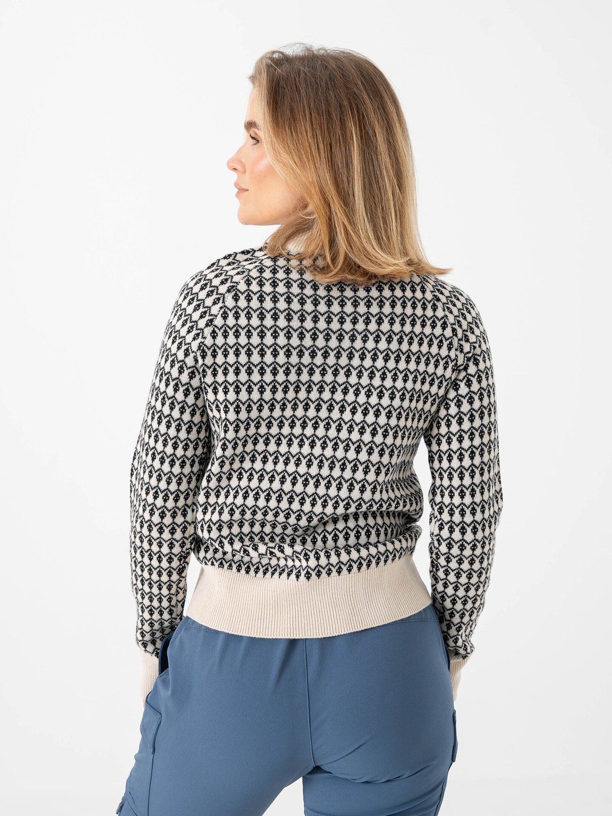 Twentyfour Aurora Ullgenser Sort