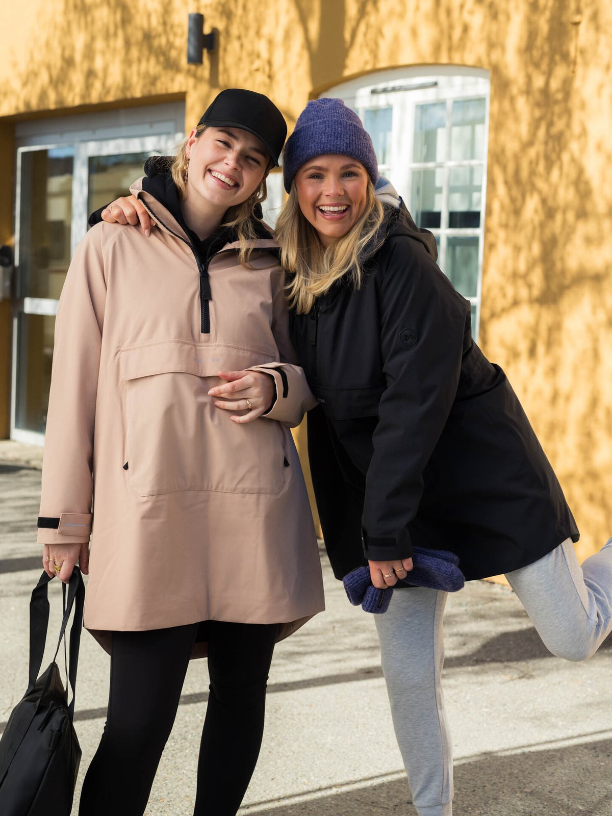 Twentyfour Mode Insulation Poncho Mørk Beige