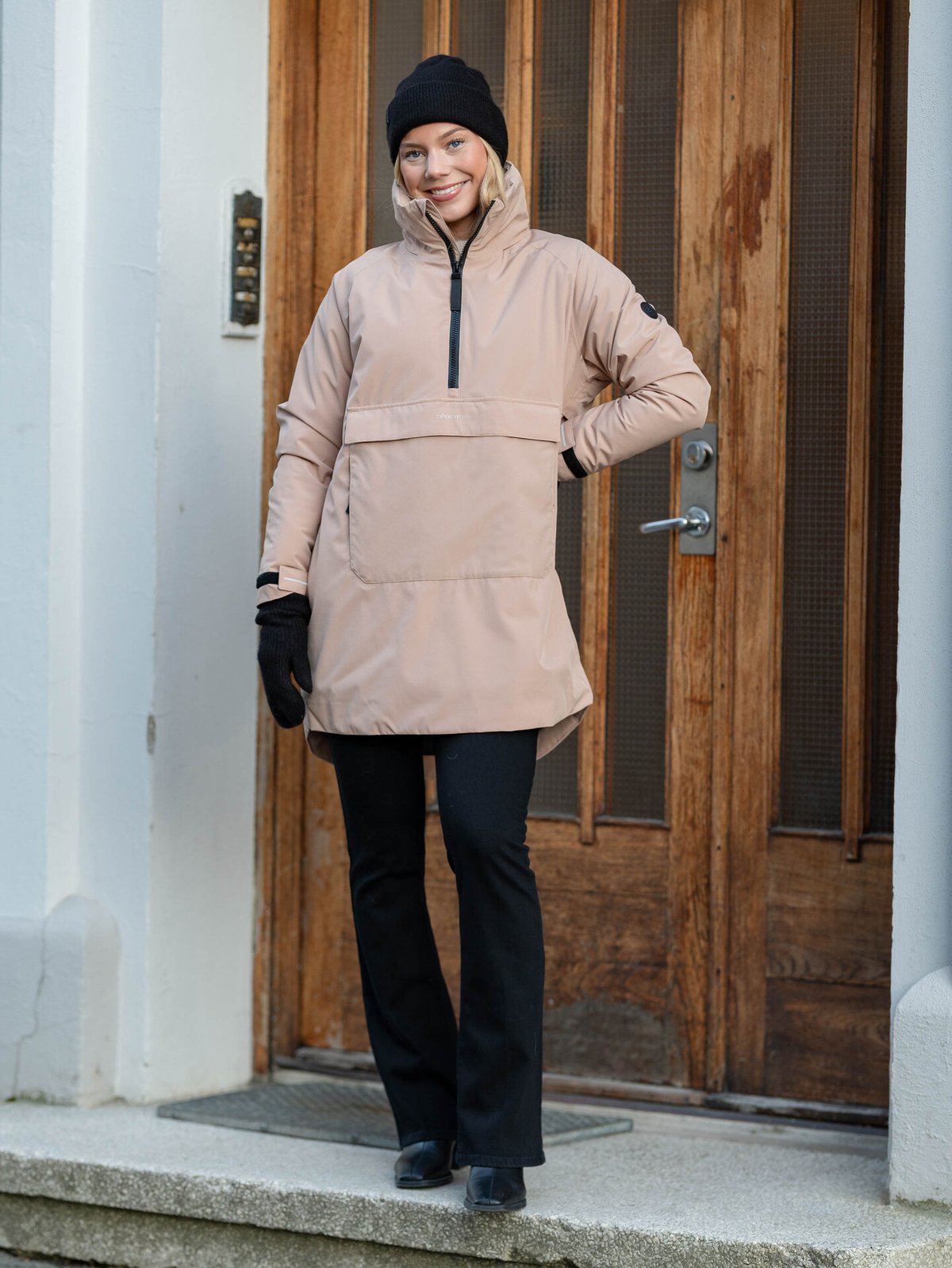 Twentyfour Mode Insulation Poncho Mørk Beige