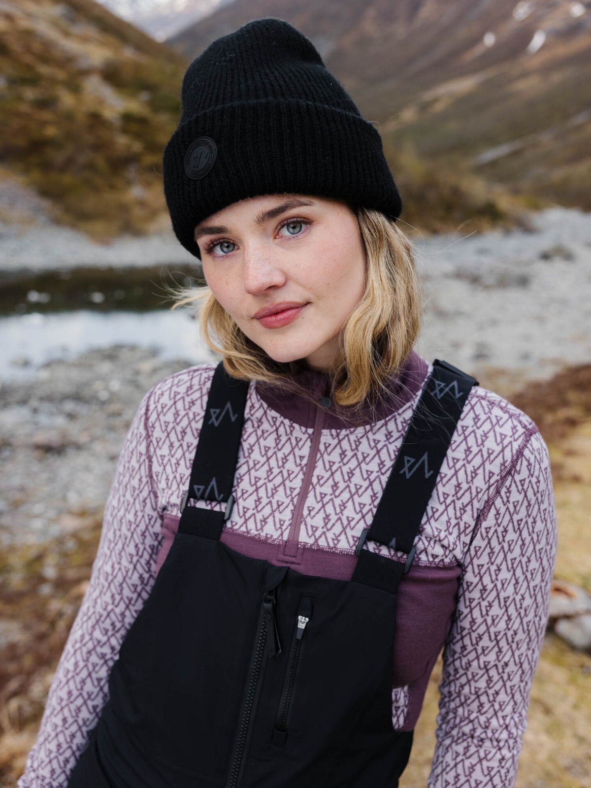 Twentyfour Aurora Ana Lue Sort