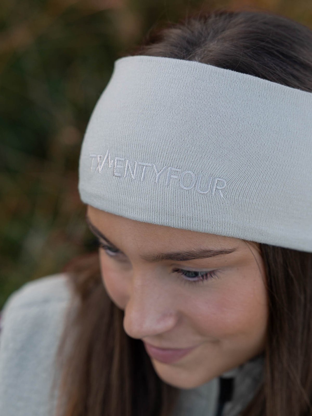 Twentyfour Aurora Basic Pannebånd Gråhvit