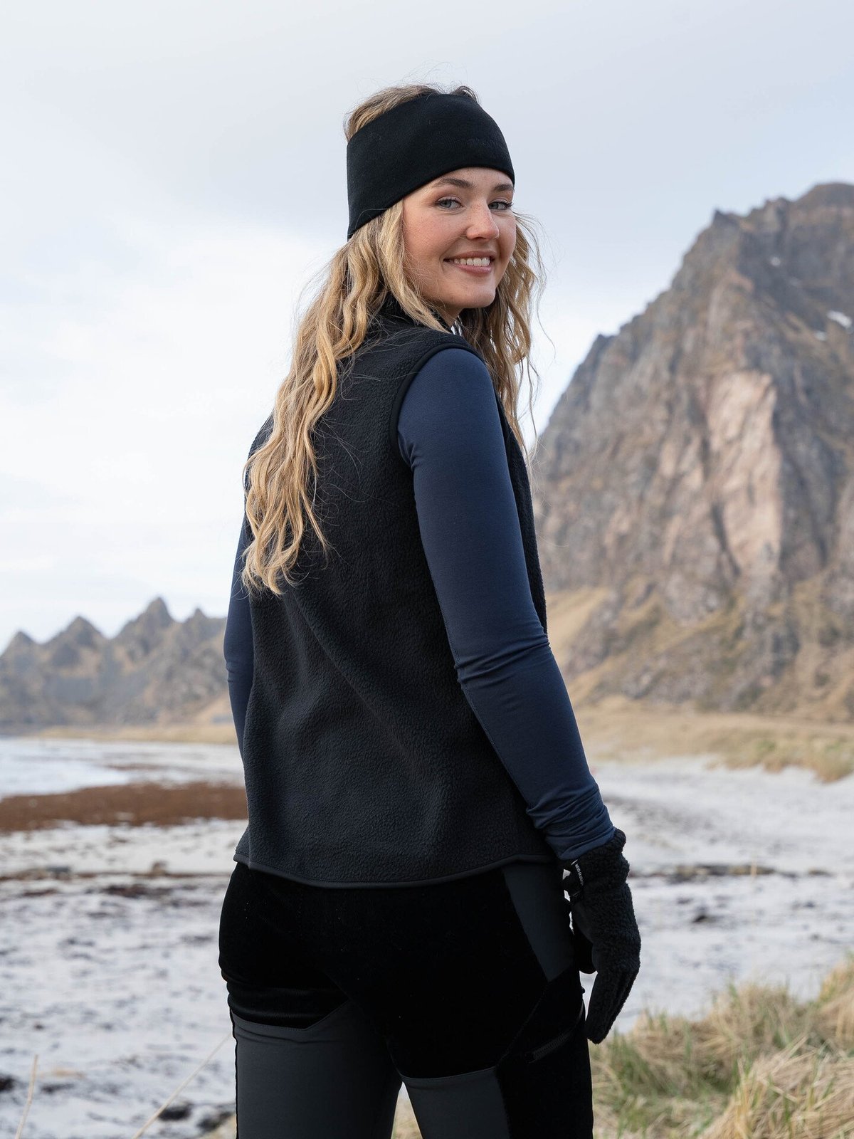 Twentyfour Aurora Basic Pannebånd Sort