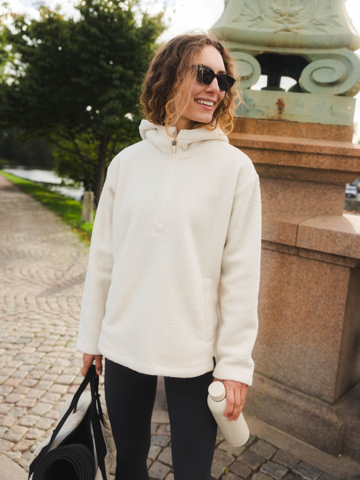 Twentyfour Mode Pile Hood Half Zip Gråhvit