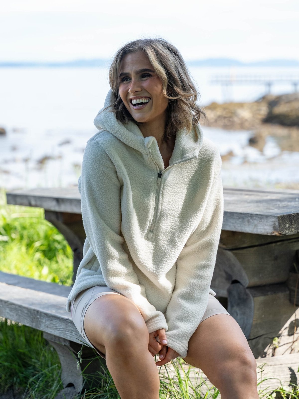 Twentyfour Mode Pile Hood Half Zip Gråhvit