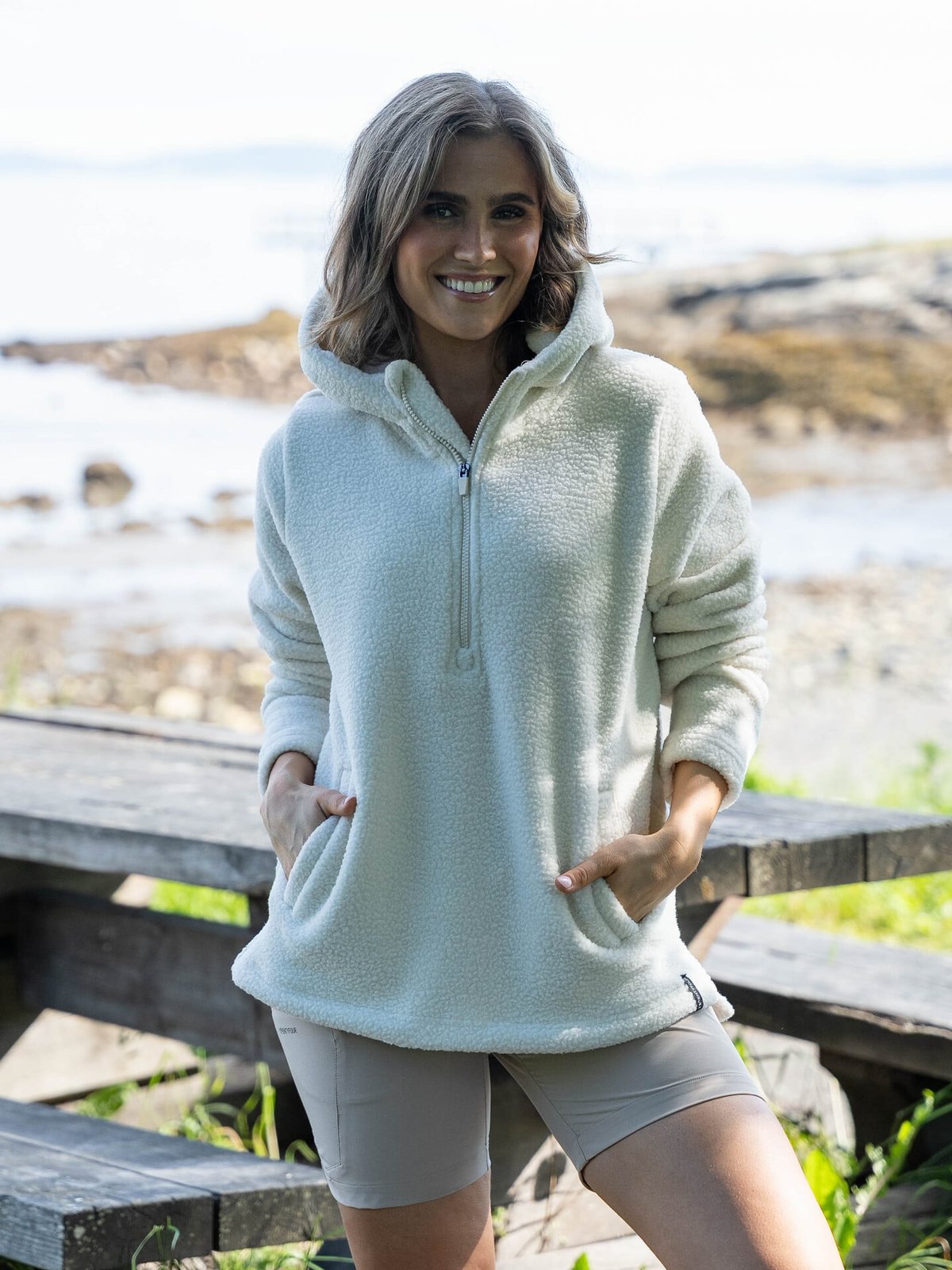Twentyfour Mode Pile Hood Half Zip Gråhvit