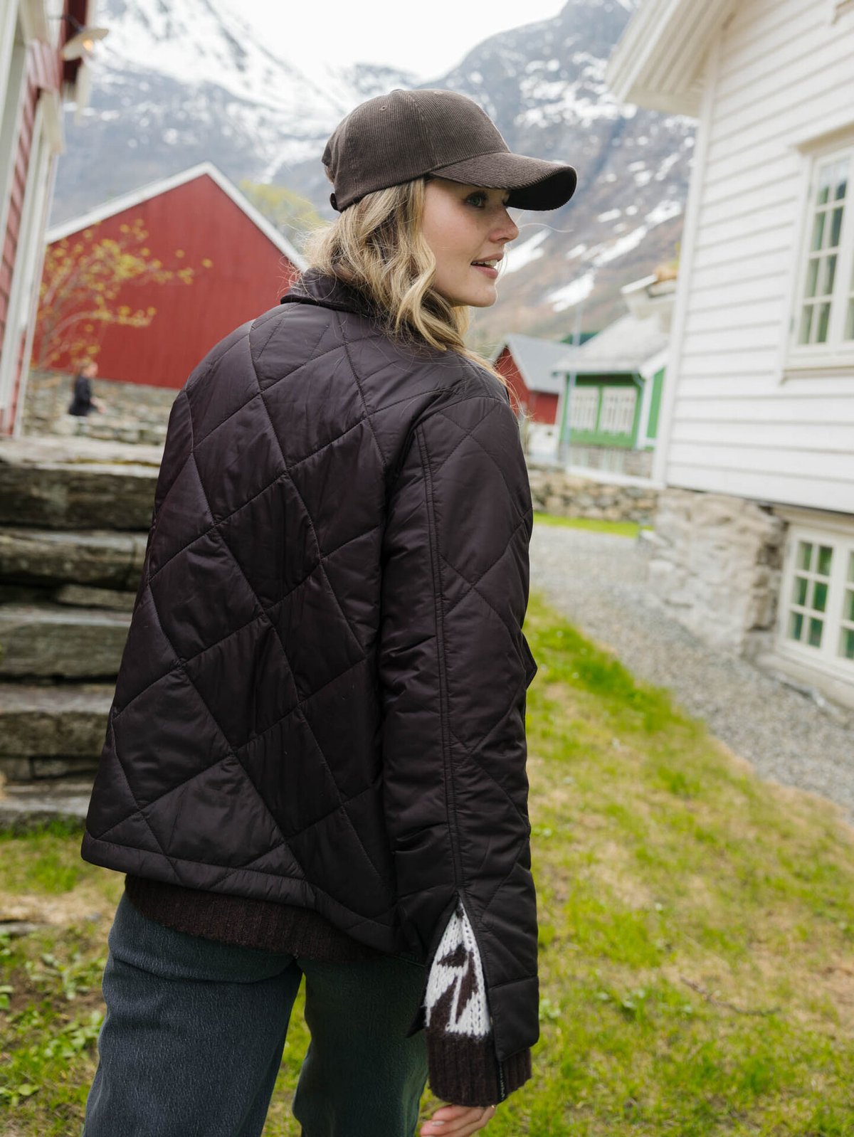 Twentyfour Mode Nora Quilted Jakke Mørk Brun