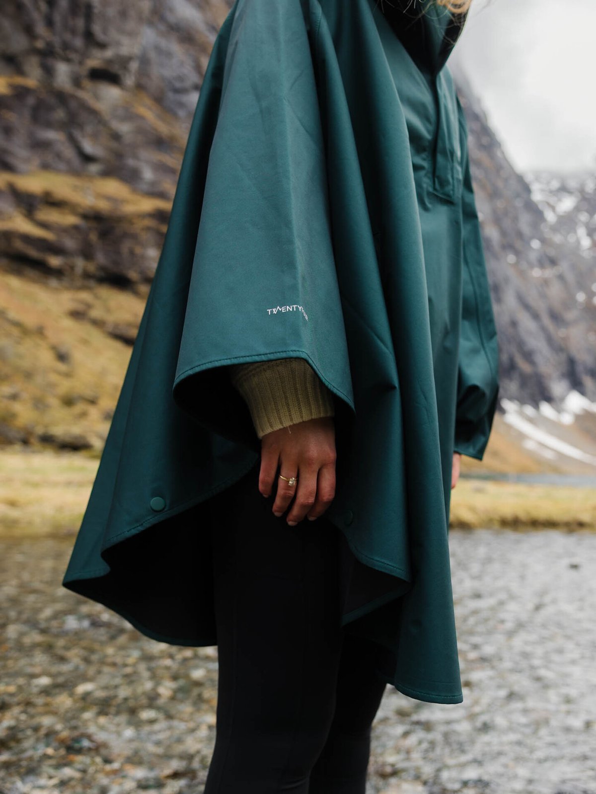 Twentyfour Mode Maya 3-Lags Poncho Dyp grønn