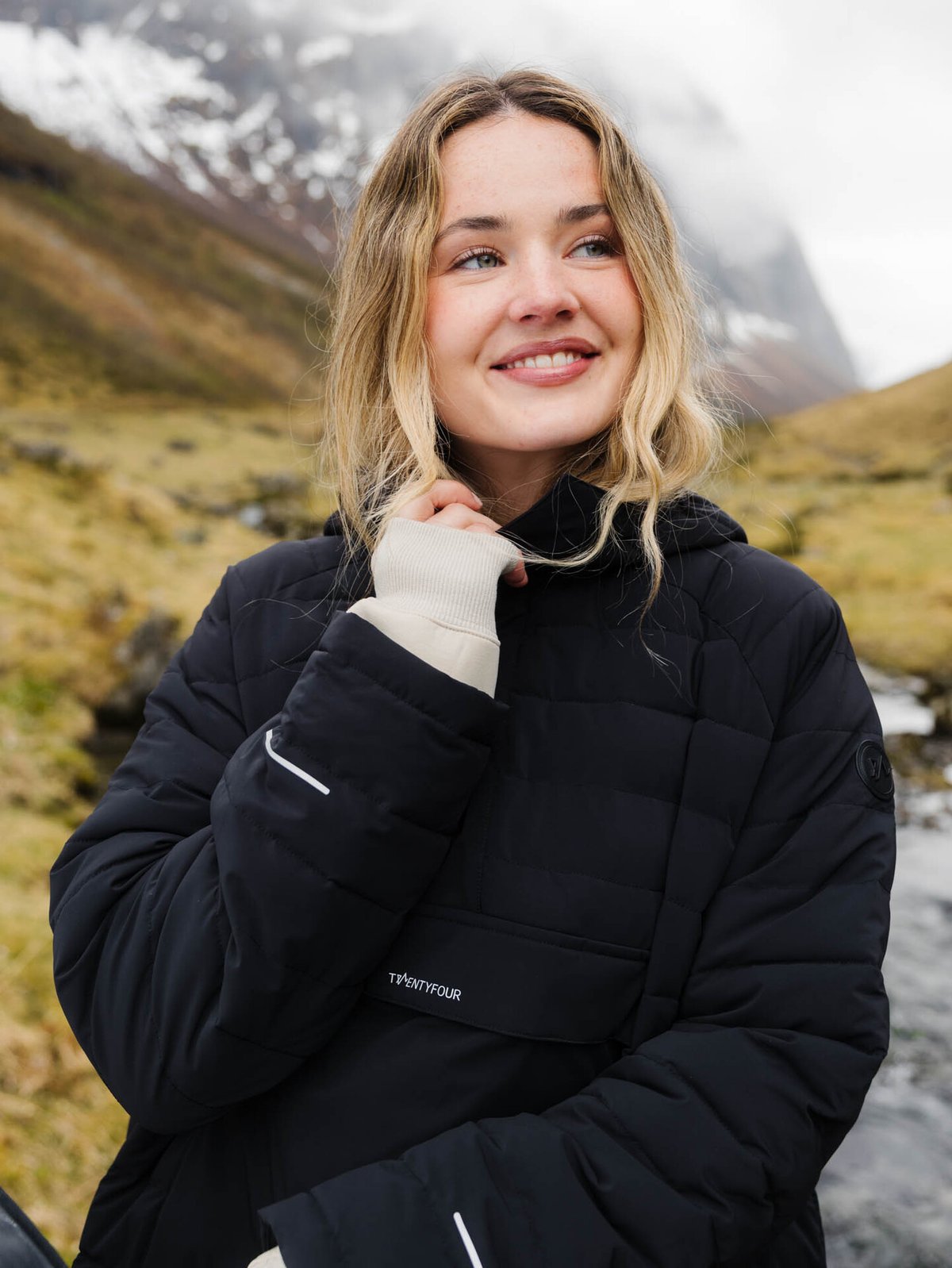 Twentyfour Mode Clomax Poncho Sort