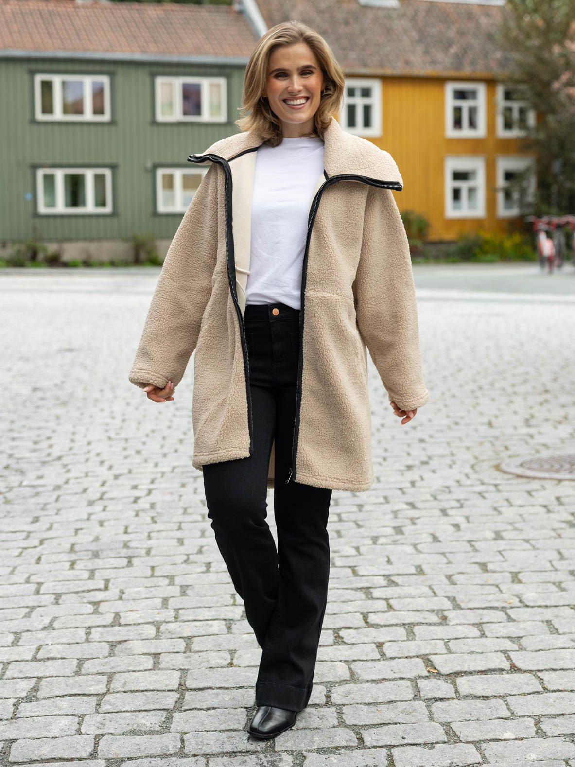 Twentyfour Mode Teddy Kåpe Sand