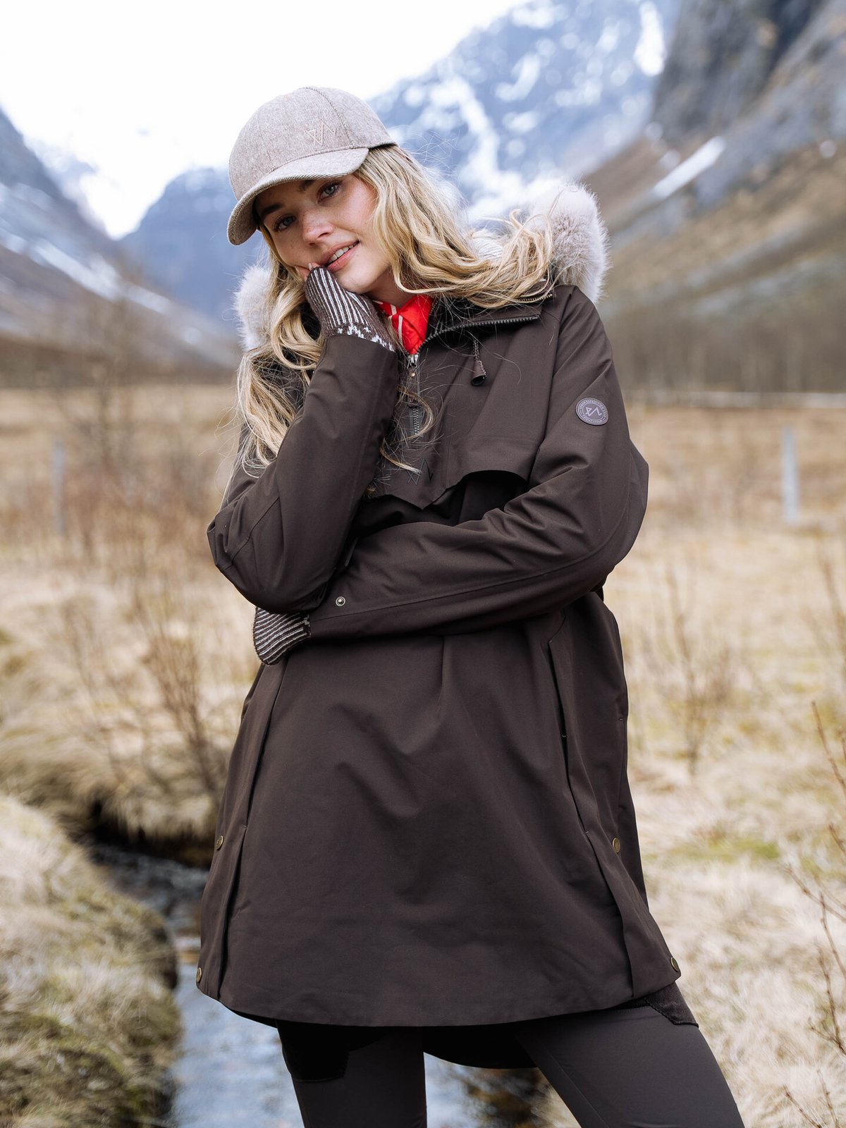Twentyfour Legacy Saga Shell Anorak Mørk brun