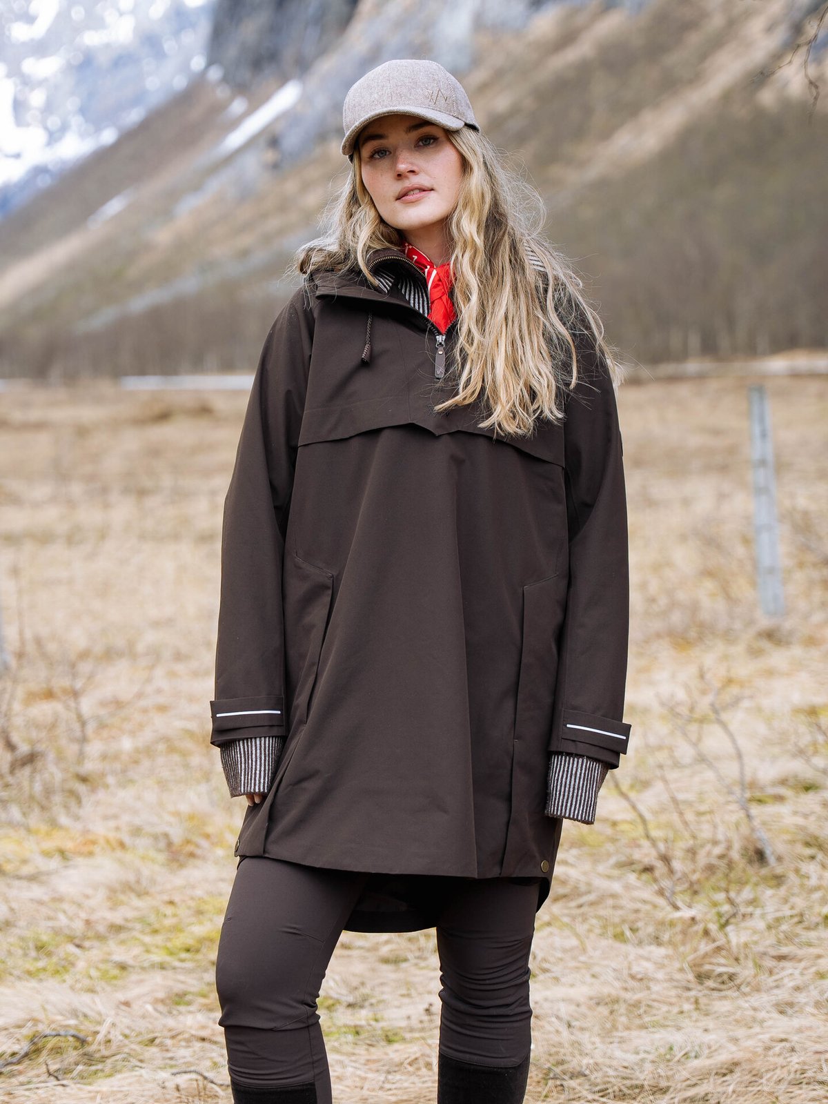 Twentyfour Legacy Saga Shell Anorak Mørk brun