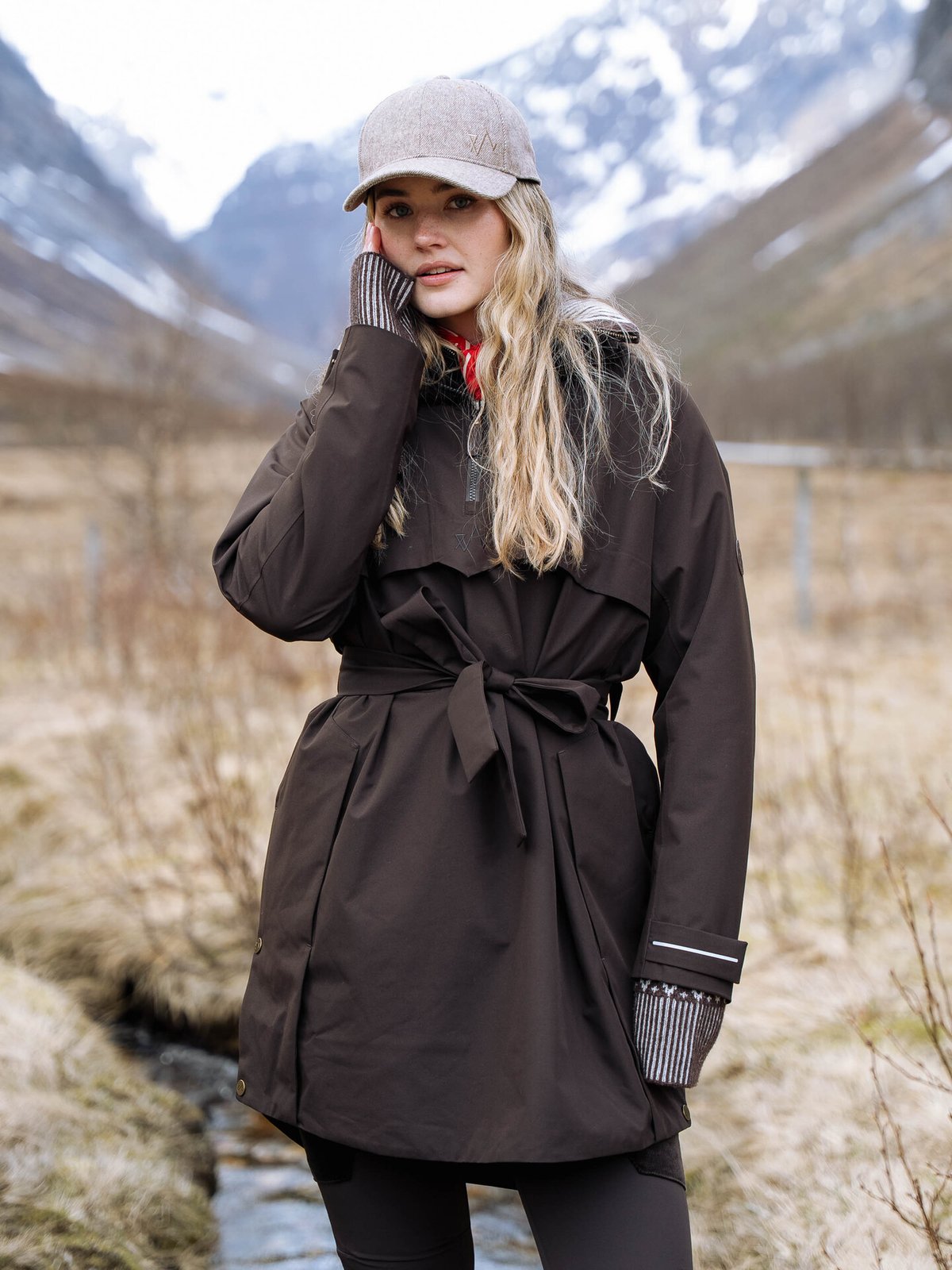 Twentyfour Legacy Saga Shell Anorak Mørk brun
