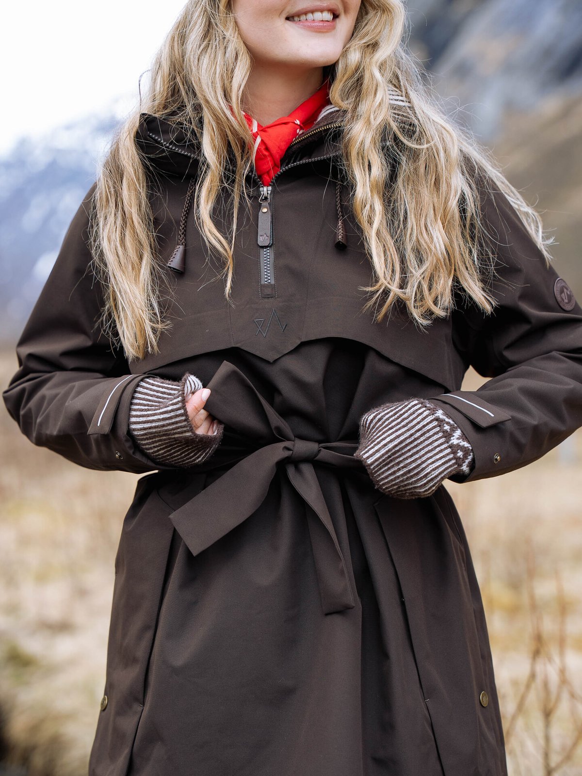 Twentyfour Legacy Saga Shell Anorak Mørk brun