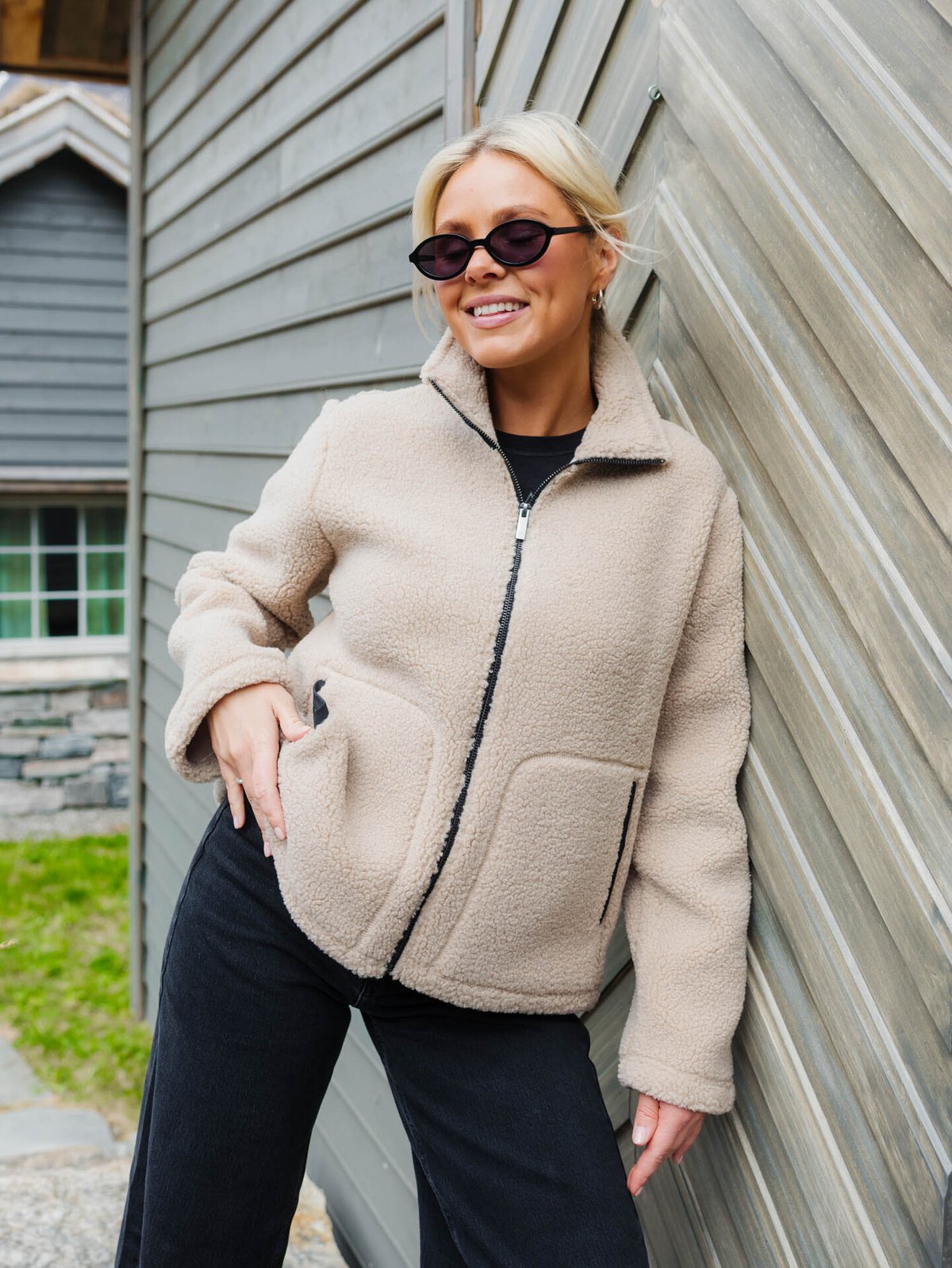 Twentyfour Popsi Pile Jakke Beige og sort