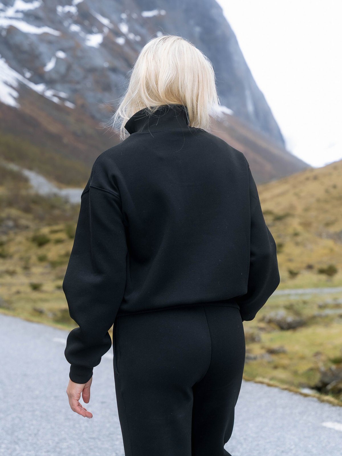 Twentyfour Mode Vivi Half Zip Genser Sort