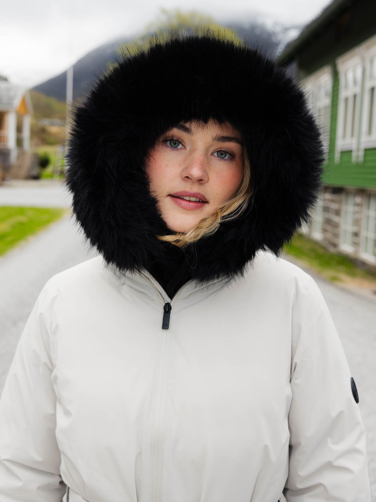 Twentyfour Nina Resort Balaclava Sort