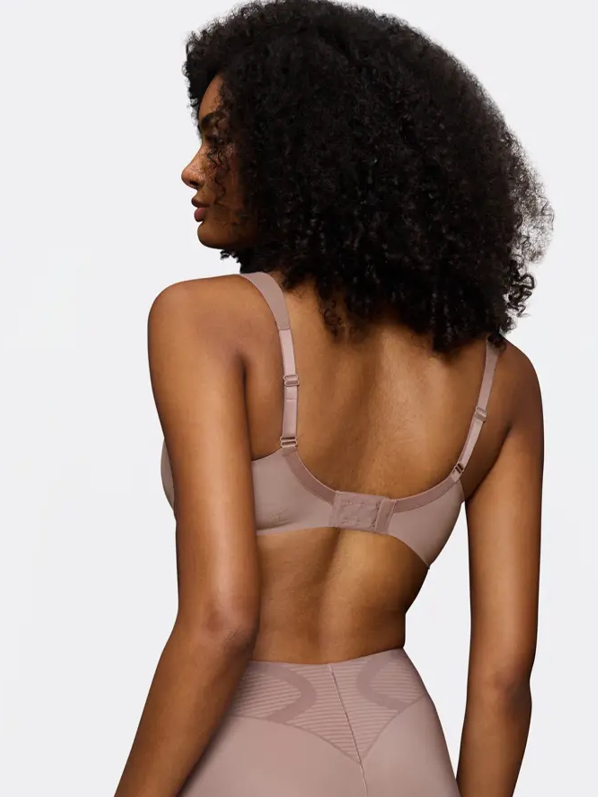 Triumph Body Make-Up Illusion Curve W01 Chocolate Mousse