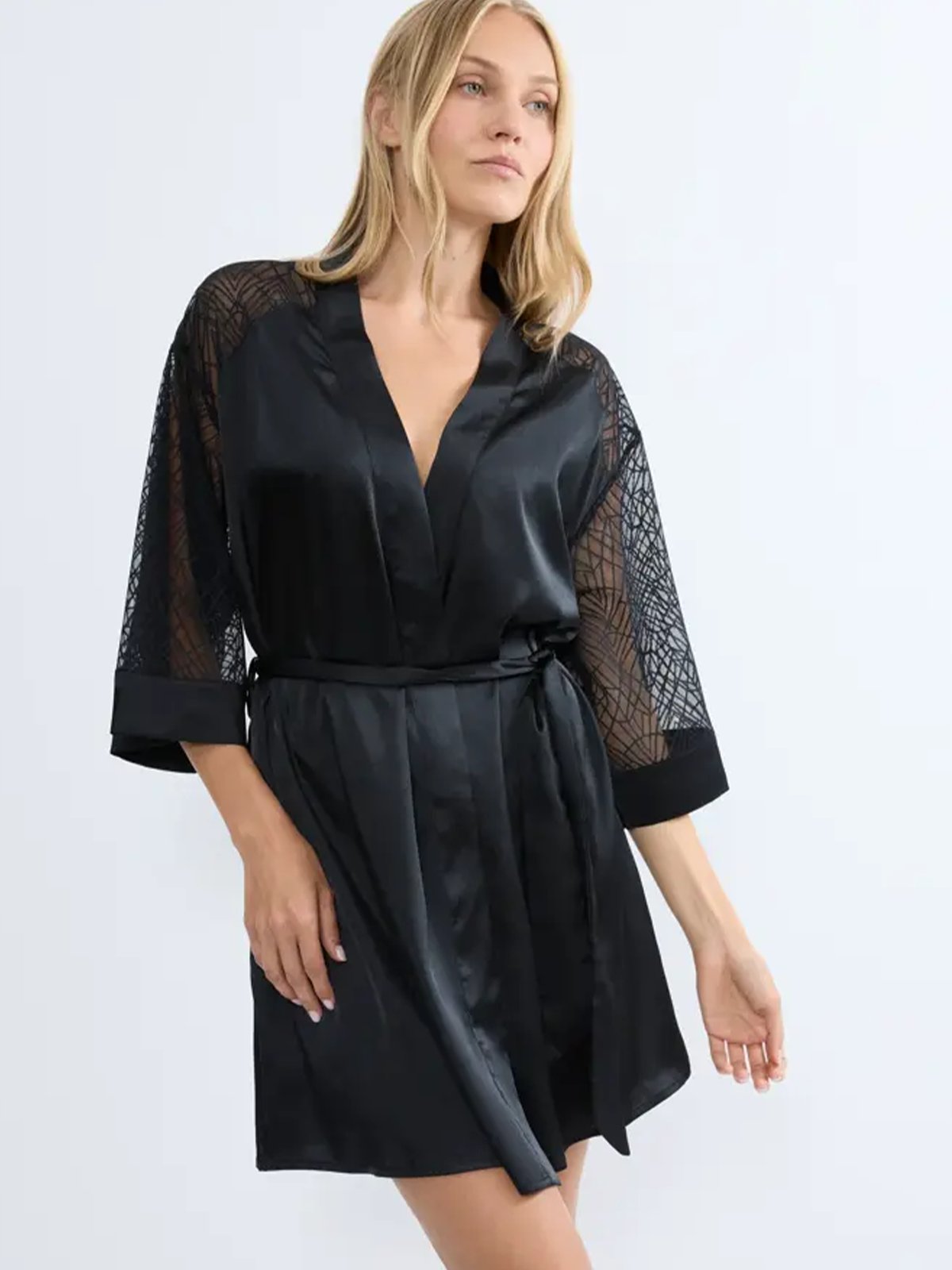 Triumph A Weekend To Remember Robe Black