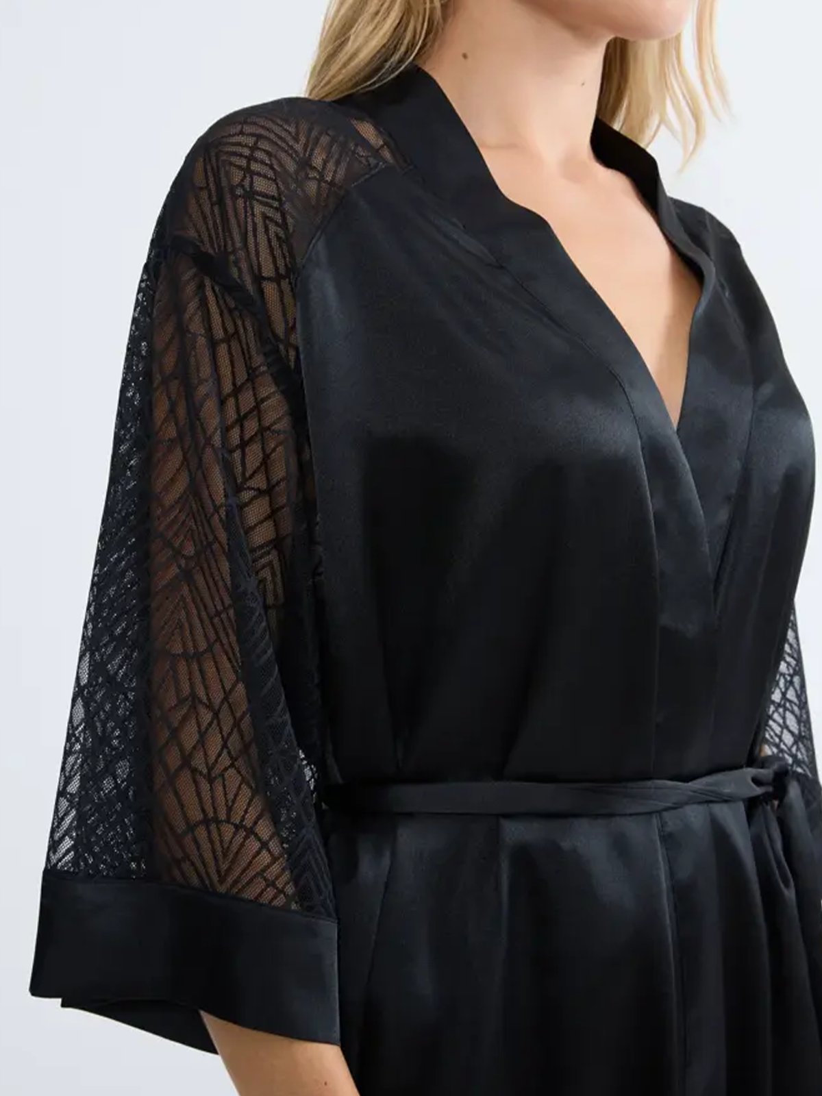 Triumph A Weekend To Remember Robe Black