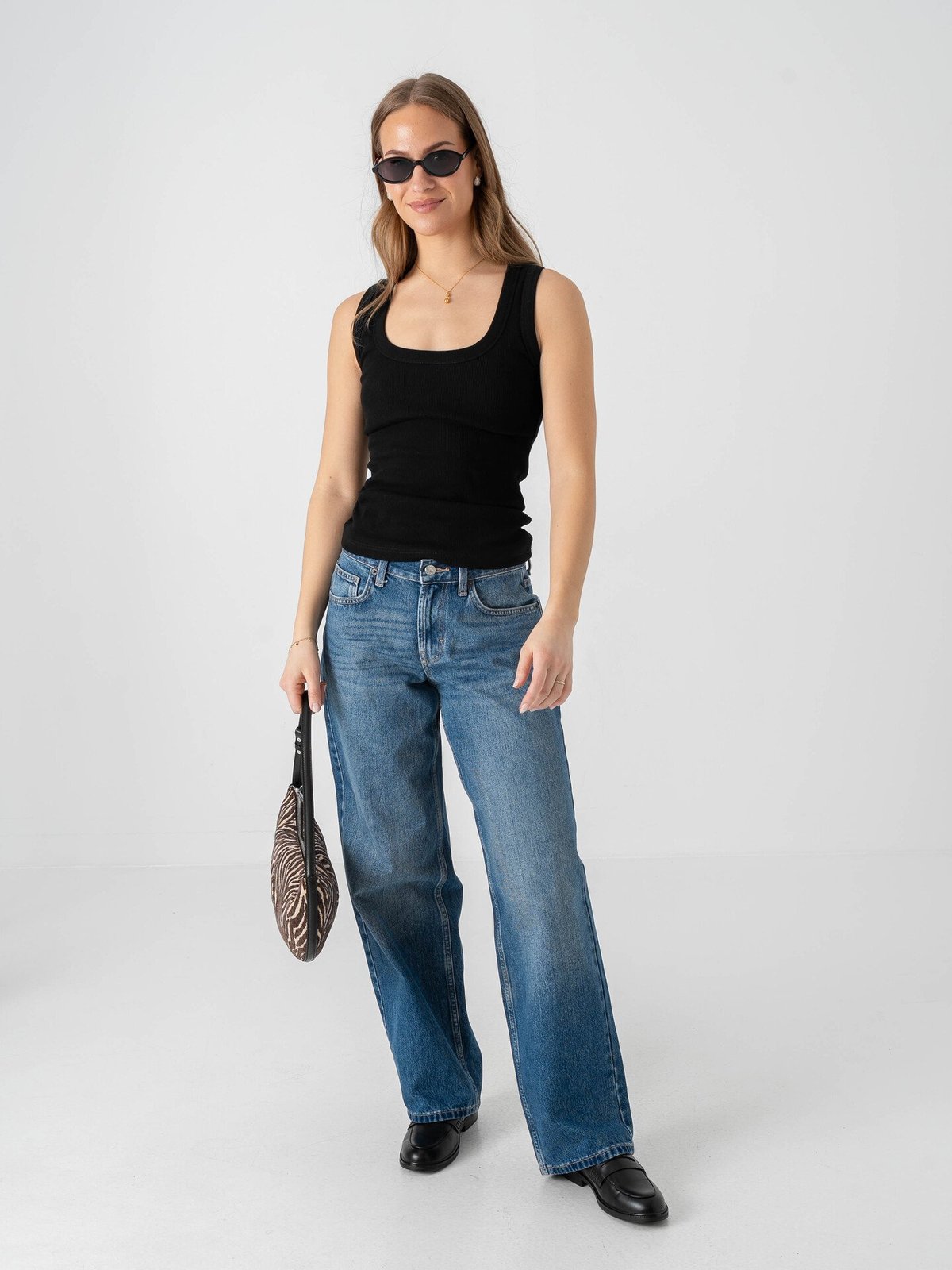 Topshop Honey Short Sleeve U-Neck Vest Black