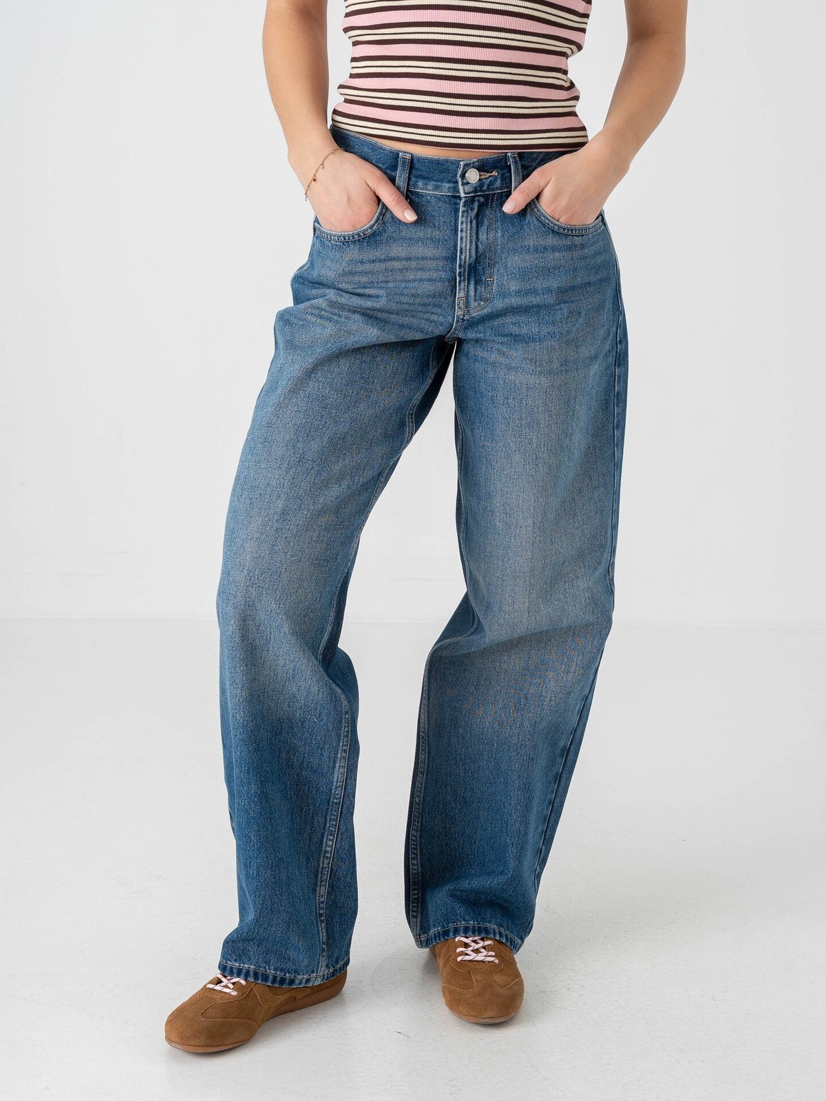 Topshop Cinch Low Rise Wide Denim Jeans Medium Blue Denim