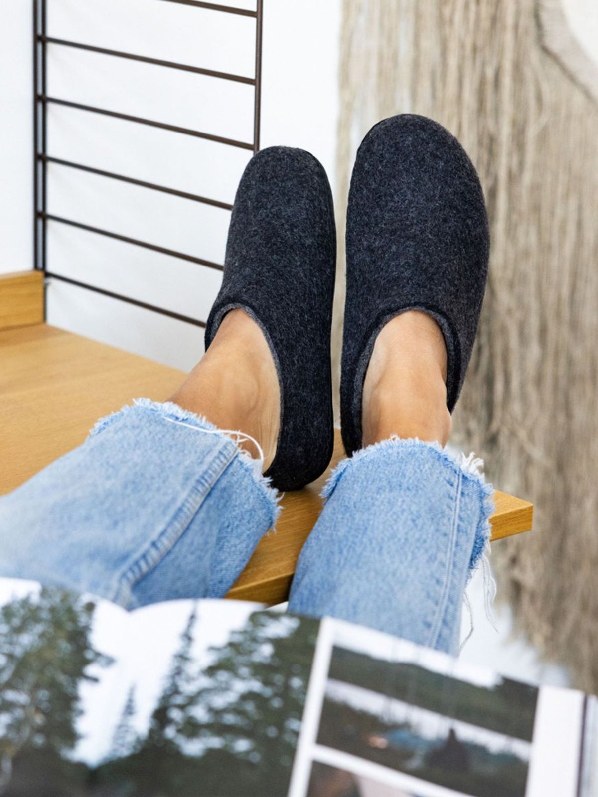 Tova Baatar Rough Charcoal