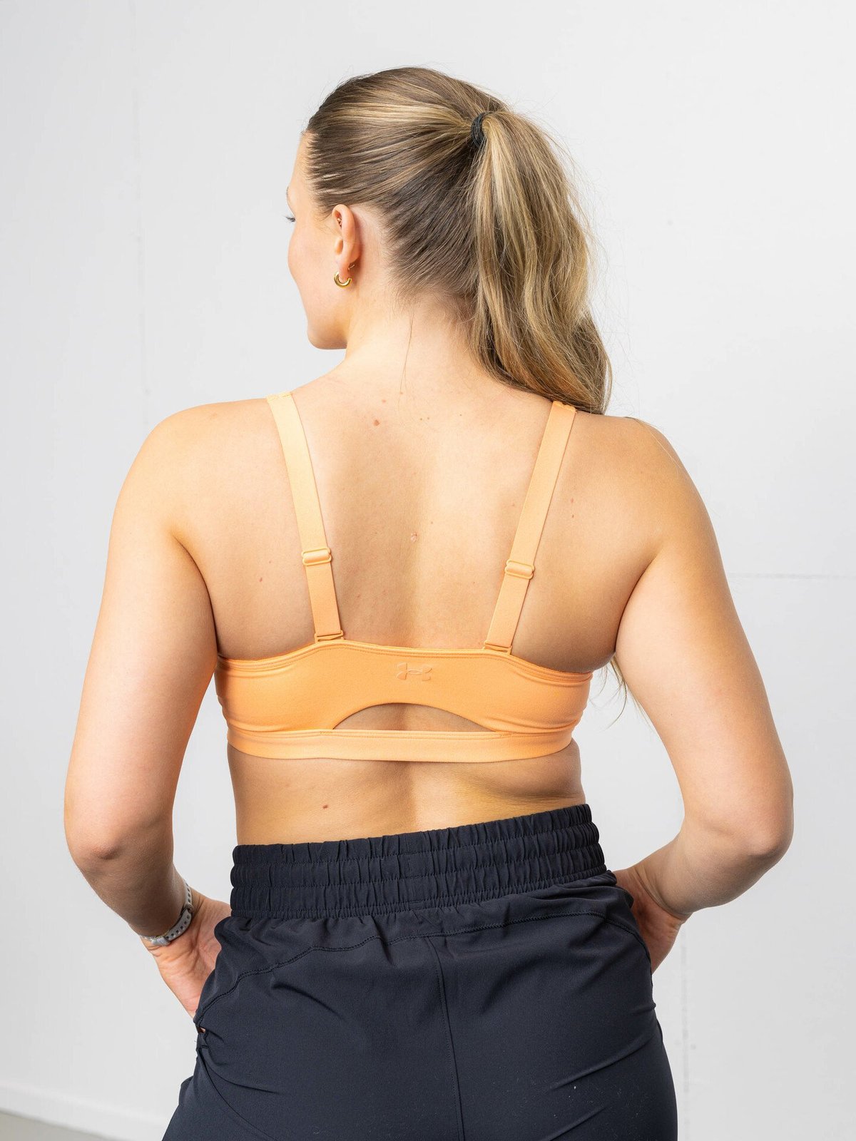Under Armour SmartForm Mid Bra Mellow Orange / Mellow Orange