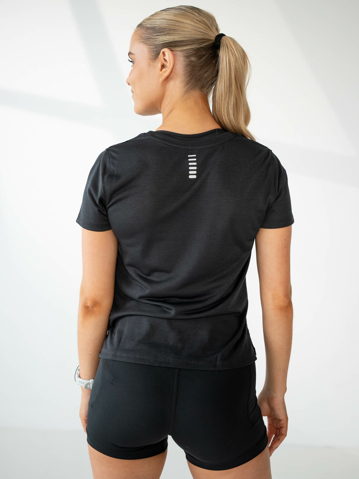 Under Armour Launch Tee Black / Reflective
