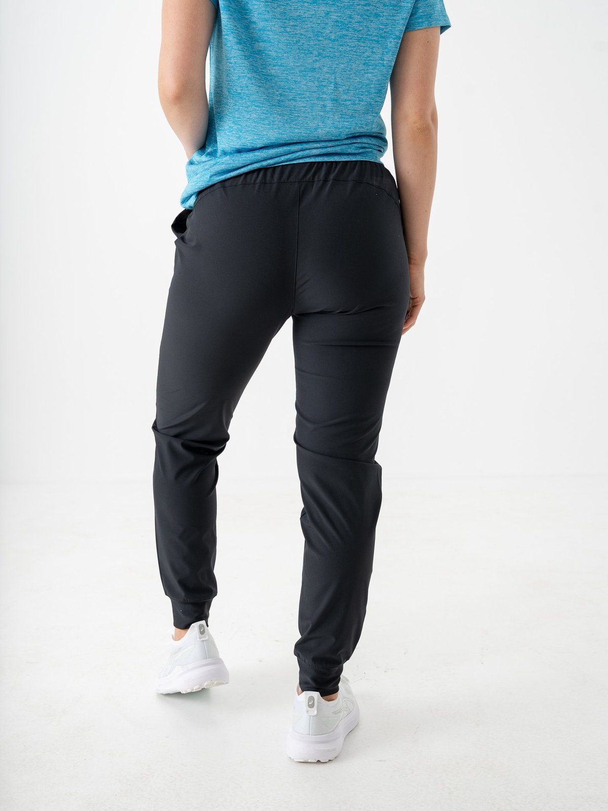 Under Armour Rival High Rise Woven Pant Black / White