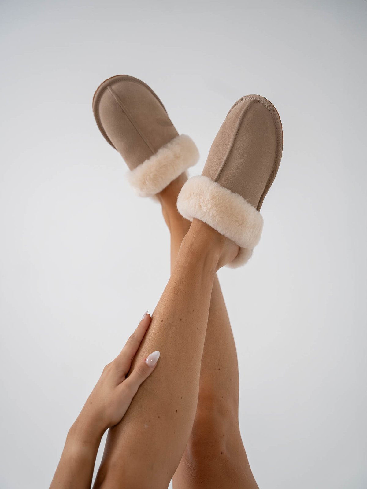 UGG Scuffette II Sand