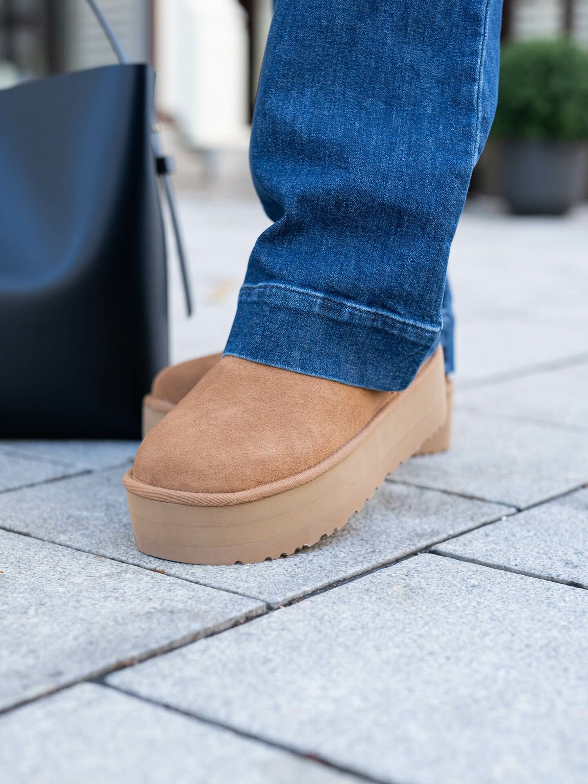 UGG Classic Ultra Mini Platform Chestnut