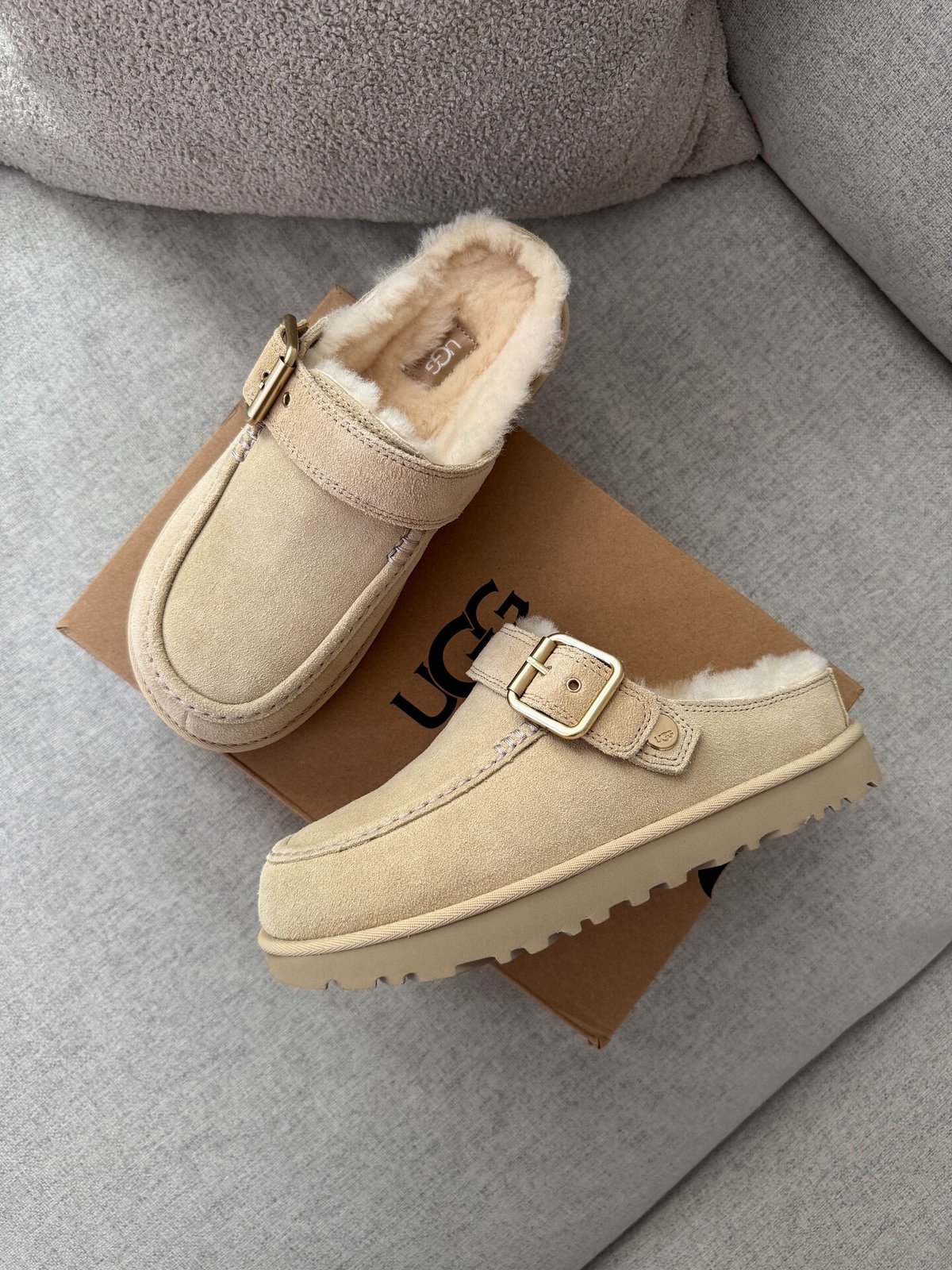 UGG W Goldenstar Evelina Clog Sand Castle