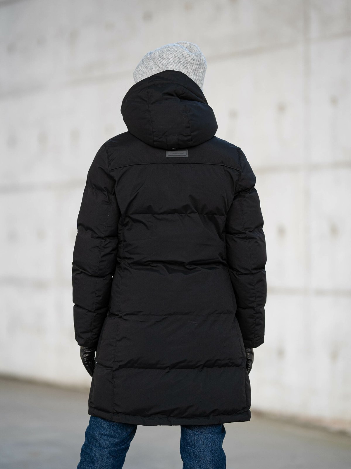 Urban Pioneers Liv Parka Black